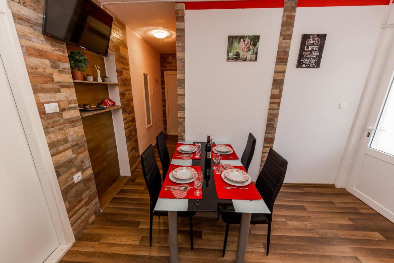 Apartments Vukman Трогир Экстерьер фото