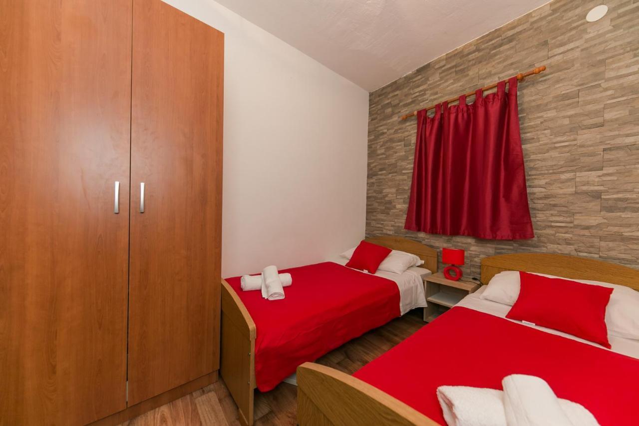 Apartments Vukman Трогир Экстерьер фото